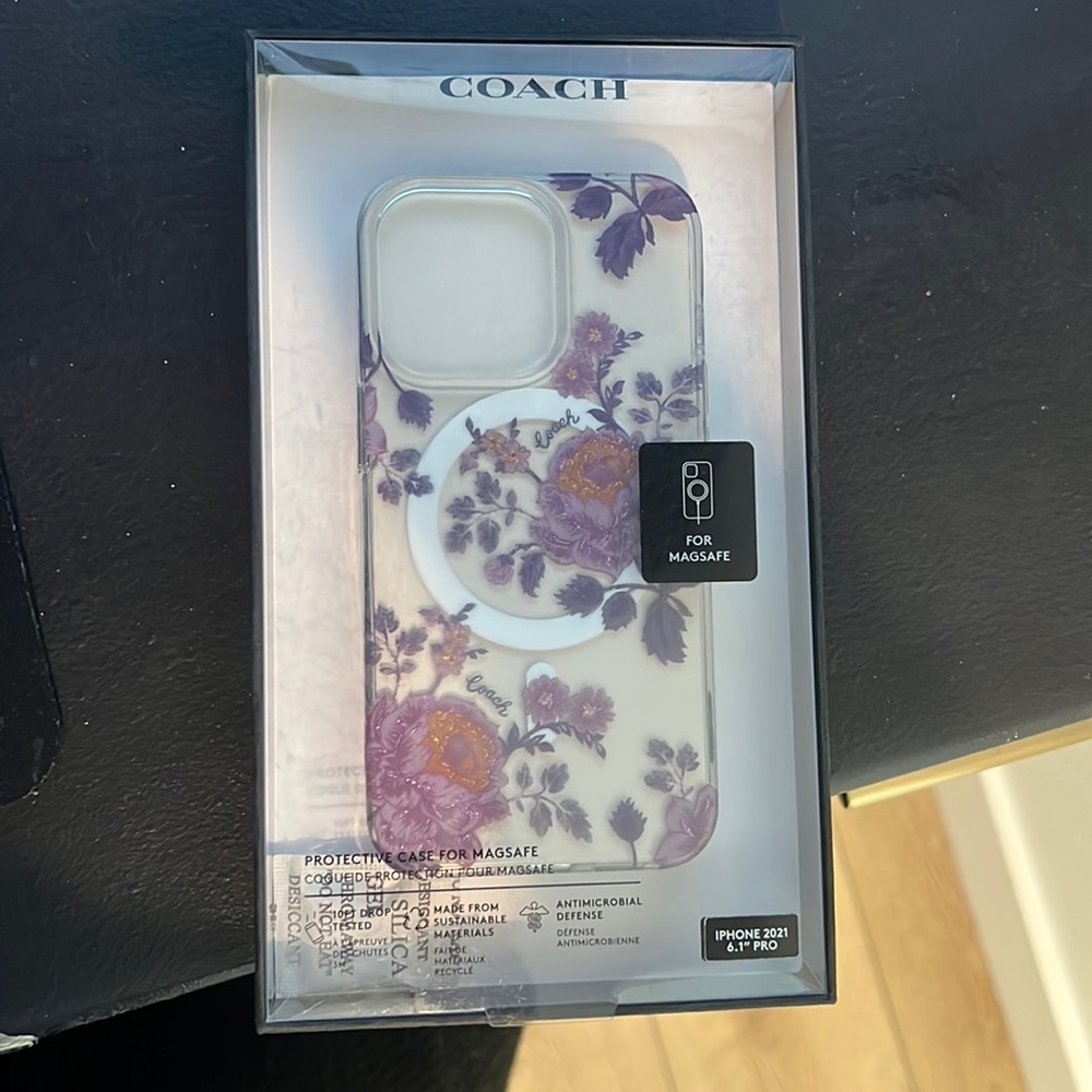 Coach IPhone 13 pro MagSafe case